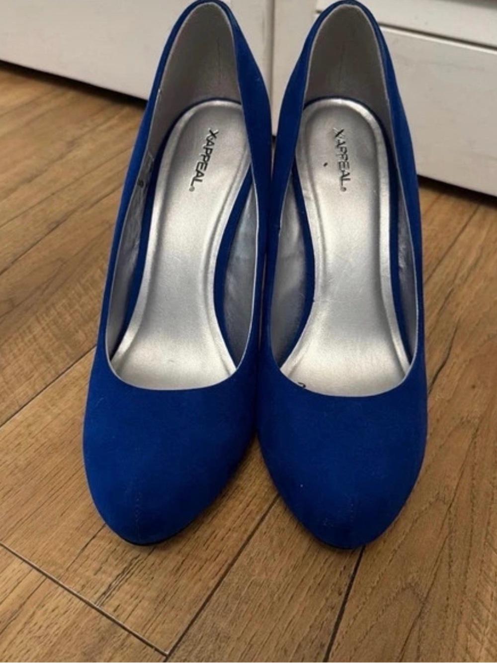 Xappeal Royal Blue Faux Suede Round Toe Pumps - Size 6.5 (EU 37)